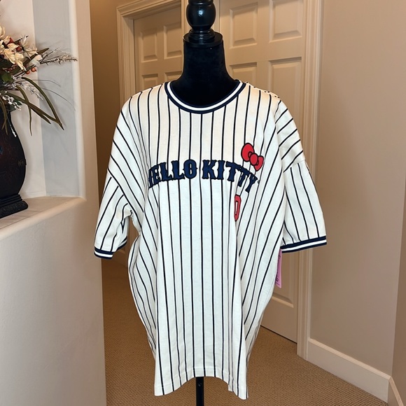 Hello Kitty Baseball Jersey - Picture 2 of 10
